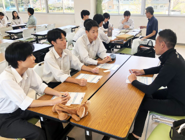 クイズ作成の様子